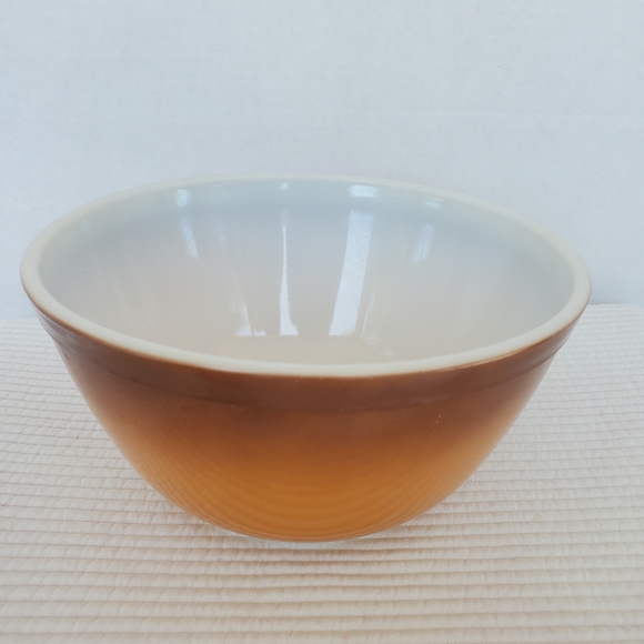 2 Pyrex Old Orchard Mixing 403 402 Bowls Fruit Brown Round 2.5qt 1.5 qt - Picture 10 of 16